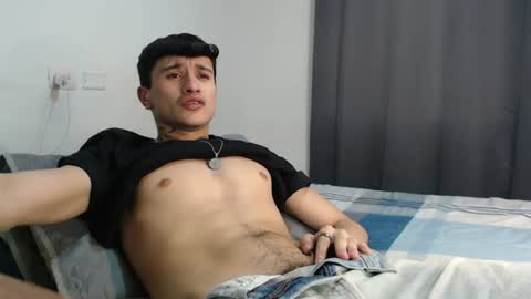 independent model online show from June 21, 4:29 am
