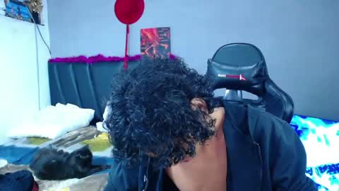 Tayron online show from May 27, 3:31 pm
