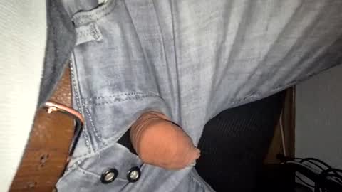teaeumeer_2027 online show from May 12, 11:29 am
