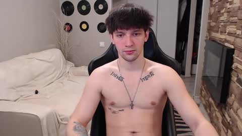 Teddy online show from March 18, 4:15 am