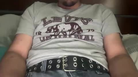 thatboi_g online show from April 9, 8:15 pm