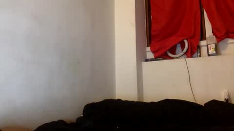 ITSTHEVINNYG online show from May 25, 9:26 am