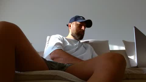 TheMonarchGoat online show from June 7, 3:46 am