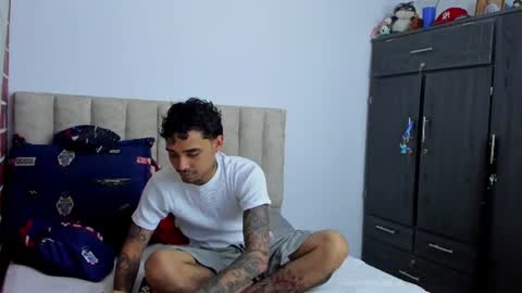 thiago_mille online show from August 8, 4:08 am