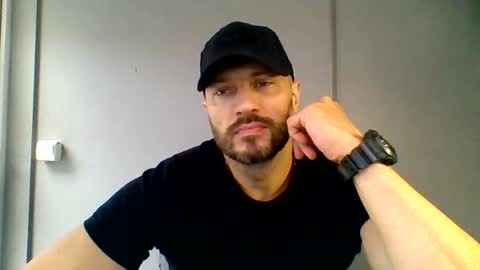 titan_heart online show from July 24, 10:22 am