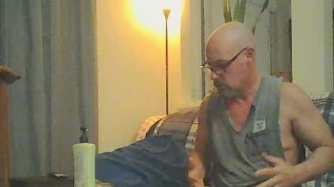 sirmuggsalot online show from June 2, 2:34 am