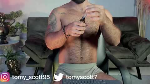 tomy_scott6 online show from March 18, 11:13 am
