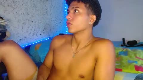 tonydesire_ online show from April 28, 8:24 pm