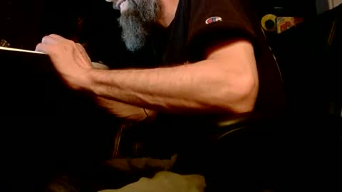 tonydiggz online show from May 27, 4:20 am