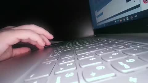 toponipi10 online show from September 9, 7:57 pm