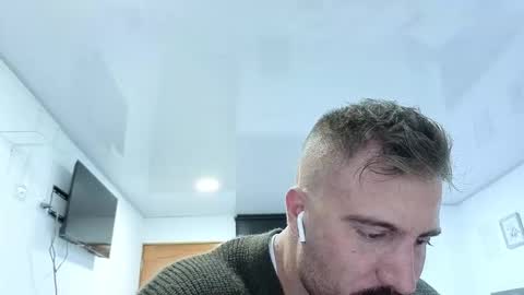 toro_arrapato online show from March 19, 4:05 am