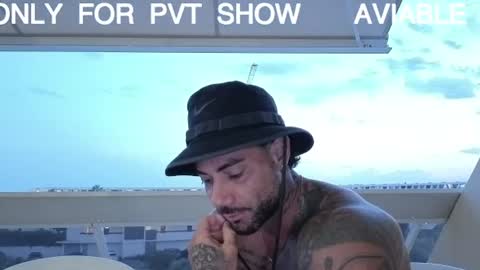 toro_arrapato online show from August 1, 7:24 pm