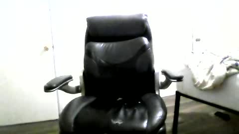 10Thickness online show from June 19, 9:08 pm