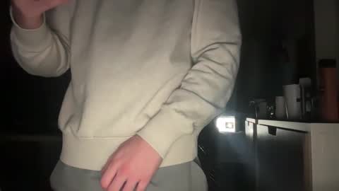 treybigdick5 online show from May 5, 3:52 am