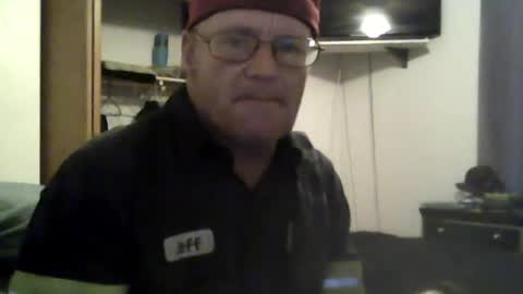 unclemuff online show from July 16, 6:37 pm