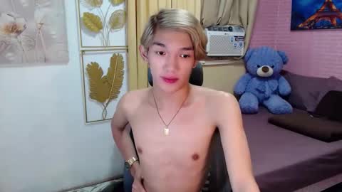 urasian_john20 online show from June 1, 7:14 pm