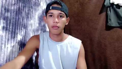 urdreamboy_clarin online show from May 8, 11:00 am