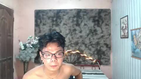 urdreamboy_doms online show from July 20, 6:19 am