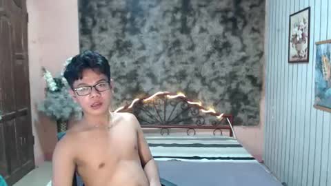 urdreamboy_doms online show from July 26, 5:26 am