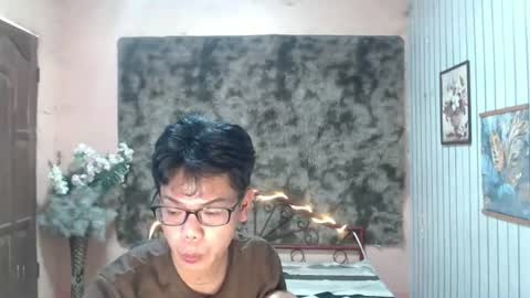 urdreamboy_doms online show from August 1, 7:29 am