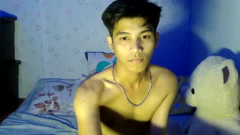 ursweetie_boy online show from July 6, 2:14 pm