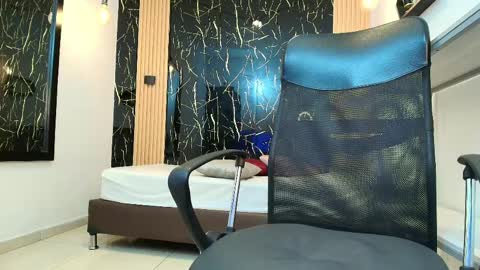 VALERIO  online show from April 9, 6:19 am