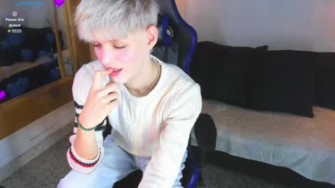 Vlad  online show from June 5, 2:23 pm