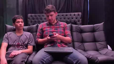 Jhonny Dick  his neighbors. online show from March 28, 7:36 pm