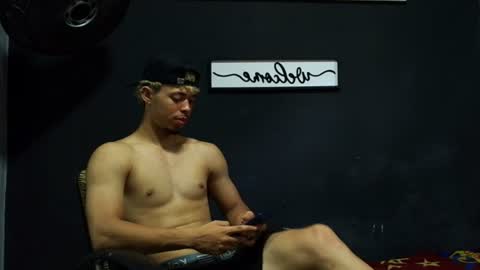 wesley_77 online show from July 8, 6:56 pm