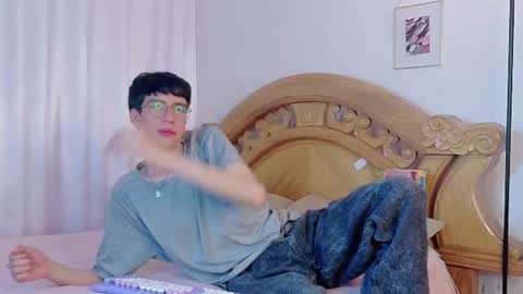 yeremmy_twink online show from July 18, 8:47 pm