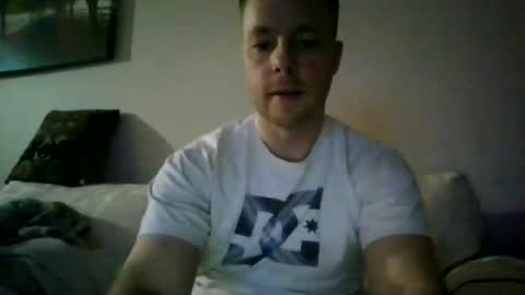 yourlove8523 online show from May 3, 6:38 am