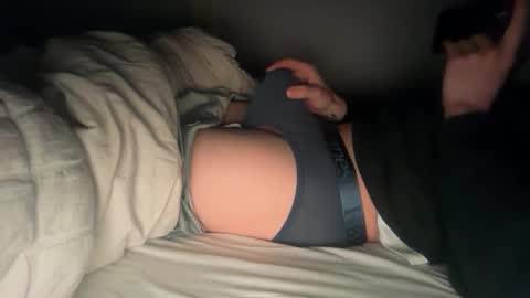 yoyoyo1080 online show from January 6, 12:31 pm