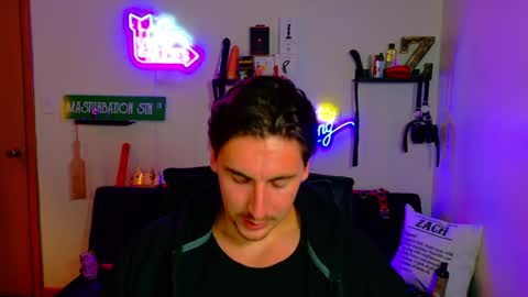 Zach Rhyder online show from June 30, 2:34 am
