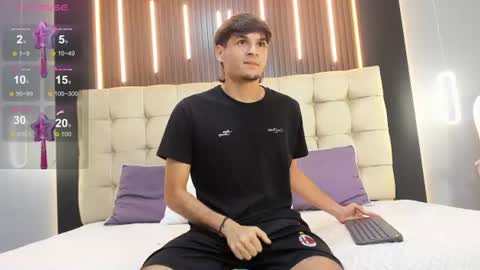 zack23__ online show from June 23, 3:22 am