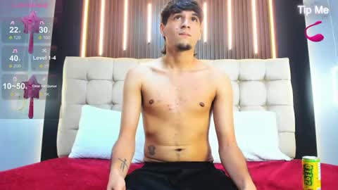 zack23__ online show from July 3, 3:23 am