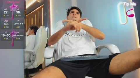 zack23__ online show from July 9, 7:45 am