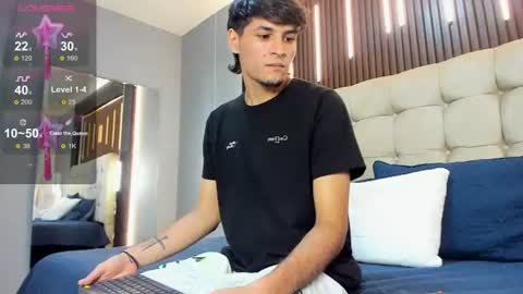 zack23__ online show from July 1, 3:18 am