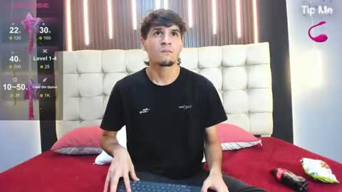 zack23__ online show from July 7, 3:17 am