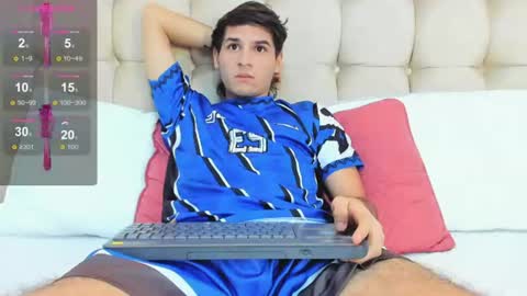 zack23__ online show from July 19, 3:45 am