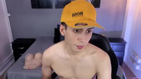 zack_isback online show from April 25, 7:55 pm