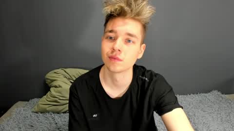 Ethan online show from May 2, 2:47 am