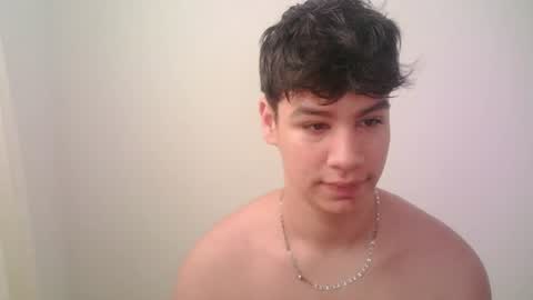 zeus_183 online show from June 17, 7:37 pm