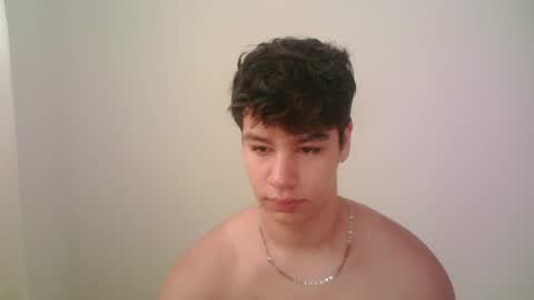 zeus_183 online show from July 9, 12:42 pm