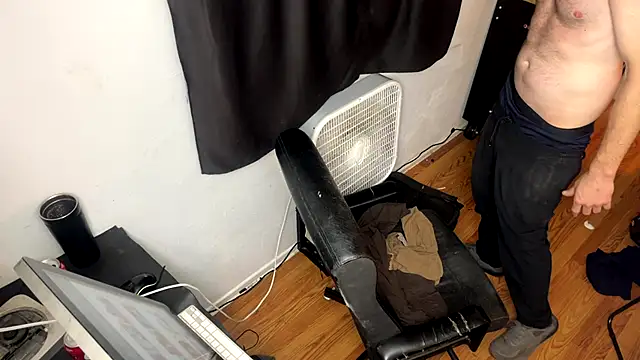 leanjamesdean online show from June 27, 3:53 am