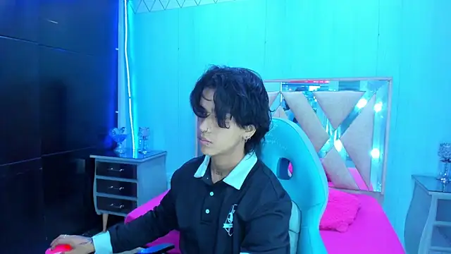 alex 477 online show from March 9, 11:26 am