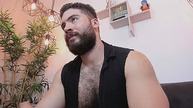 SebastianVilla  online show from May 25, 9:54 pm