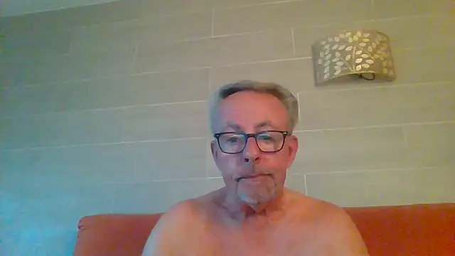 tuggy59 online show from May 23, 5:13 am