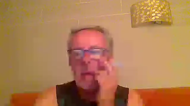 tuggy59 online show from June 29, 4:29 am