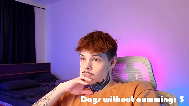 DENIS HERE online show from March 23, 4:07 am