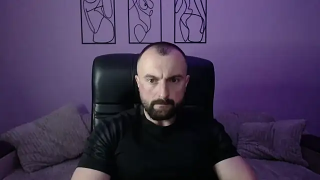 brindlefly6969 online show from April 24, 12:40 pm